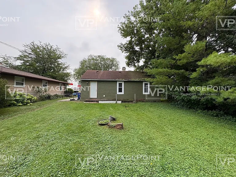 1219 Marshall Ave — Photo 14