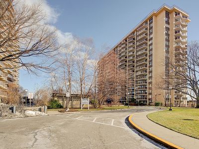 1815 215th St APT 3L, Flushing, NY, 11360