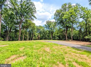 3964 Hidden Valley Ln, Marshall, VA 20115