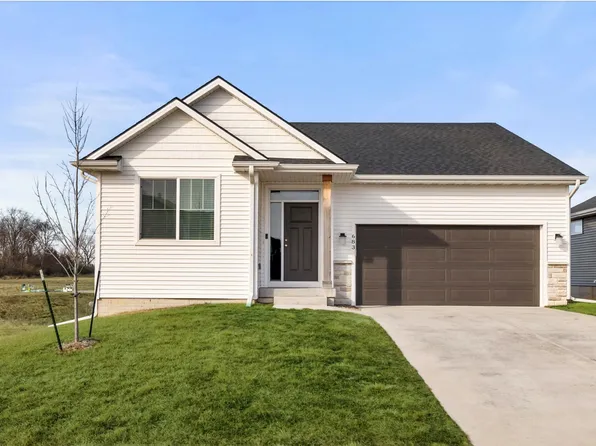 683 SE Dapple Dr, West Des Moines, IA 50265