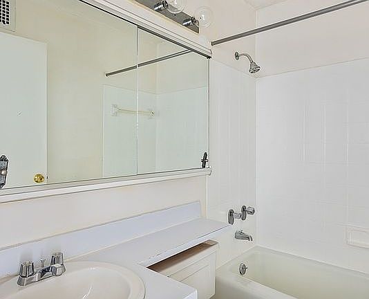 5th image of 340 E 93rd St APT 26C