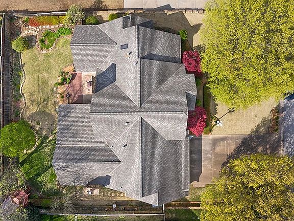 2nd image of 6140 S Marion Ave