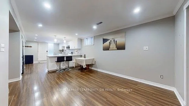 Building Photo - 219 Beechgrove Dr #LOWER LVL