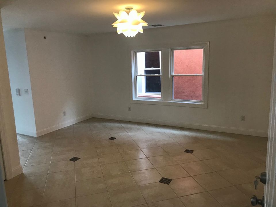 2nd image of 57 Bloomfield Ave