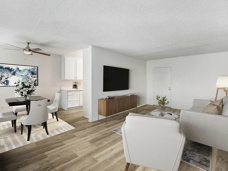 13157 Riverside Dr — Photo 19