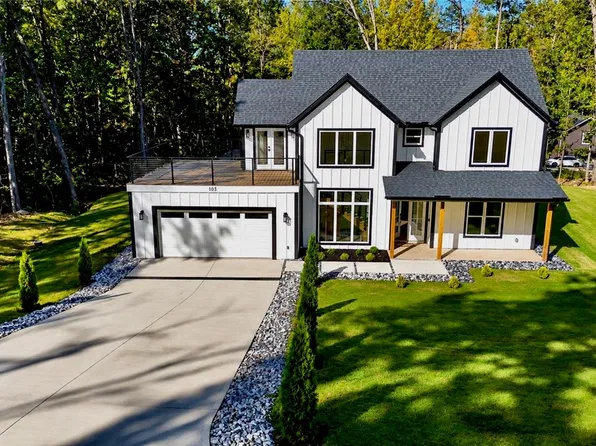 103 Gamecock Rd, Westminster, SC 29693