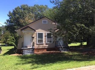 1044 12th St NE, Hickory, NC 28601