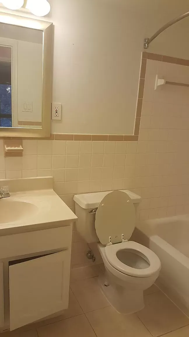3 bed, 1345 sqft, $2,500 — Photo 1