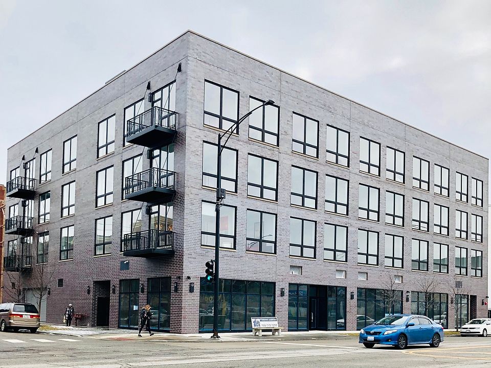 1st image of 2353 W Wabansia Ave #302