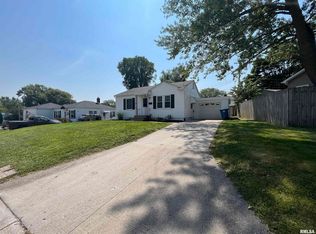 2512 32nd Ave, Rock Island, IL