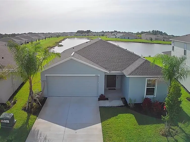 11605 Savanna Lake Blvd — Photo 17