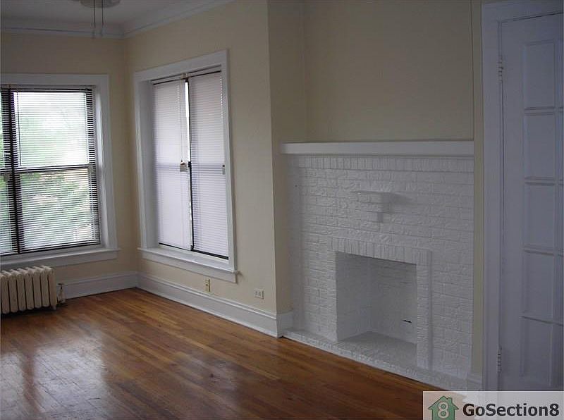 1st image of 11004 S Vernon Ave Fl 3rd