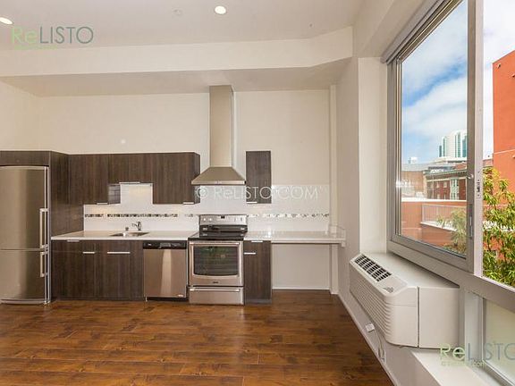 4th image of 529 Stevenson St APT 304