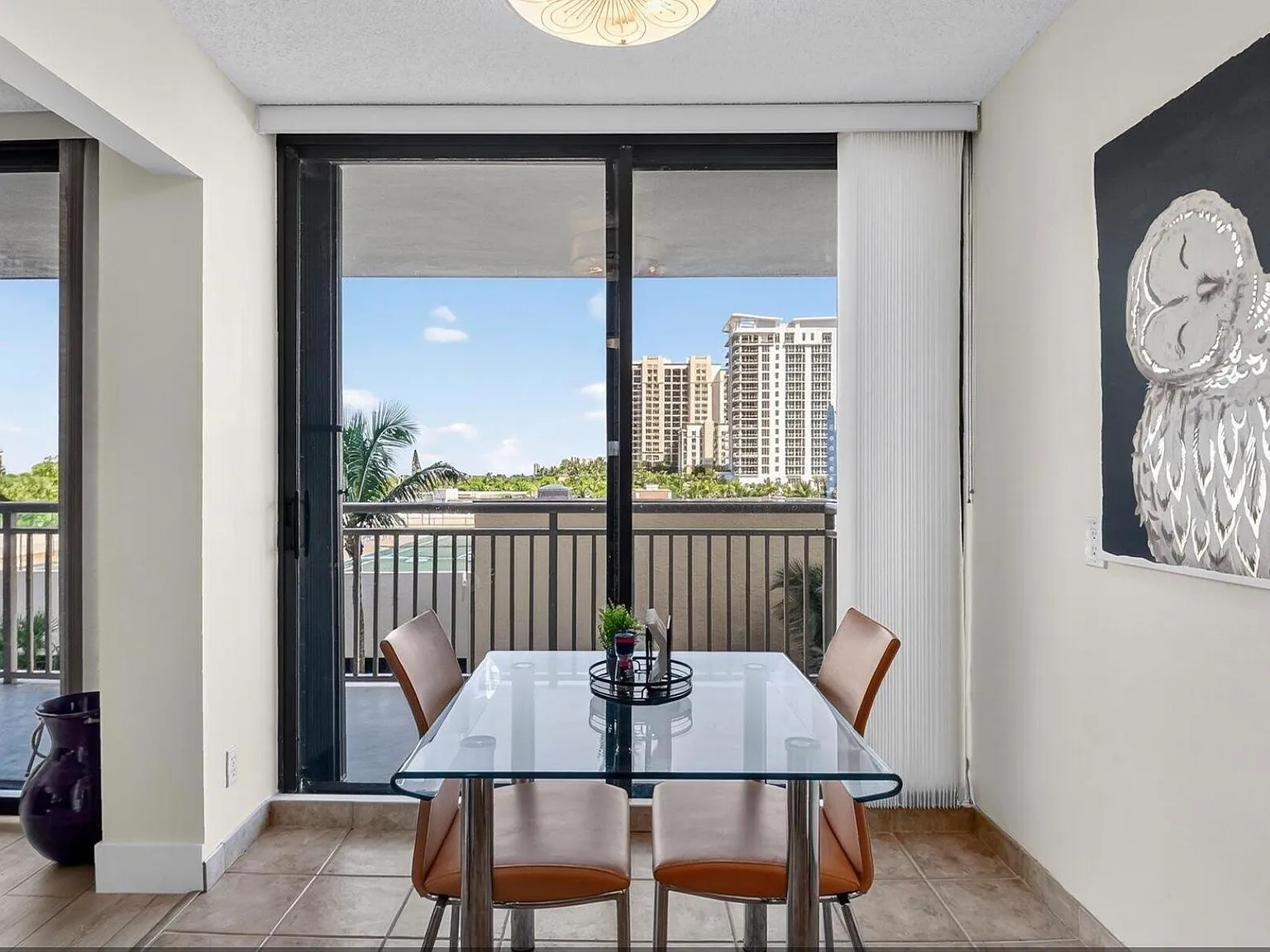 2 bed, 2.0 bath, 1460 sqft, $4,000 — Photo 4