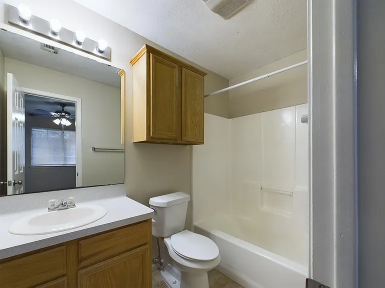 2404-2406 Brittain Ct — Photo 8