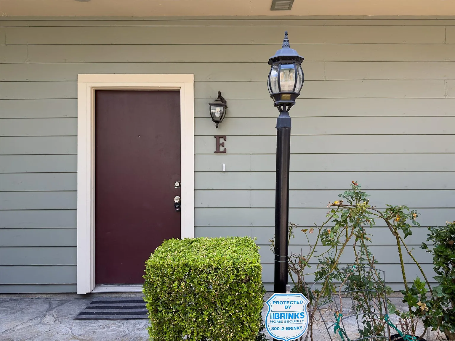 2 bed, 2.5 bath, 1148 sqft, $2,000 — Photo 3