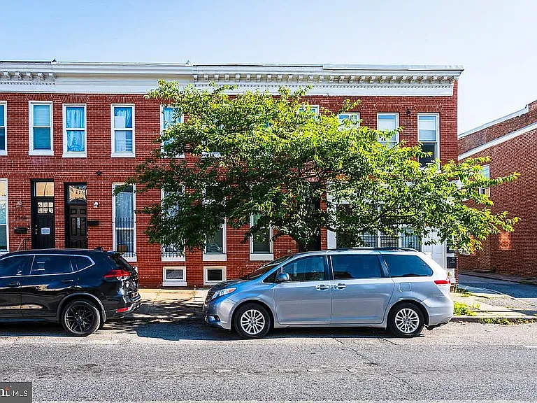 2112 E Fayette St — Photo 1