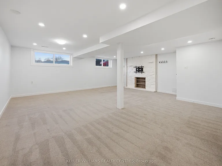25 Townsend Ave #B — Photo 6
