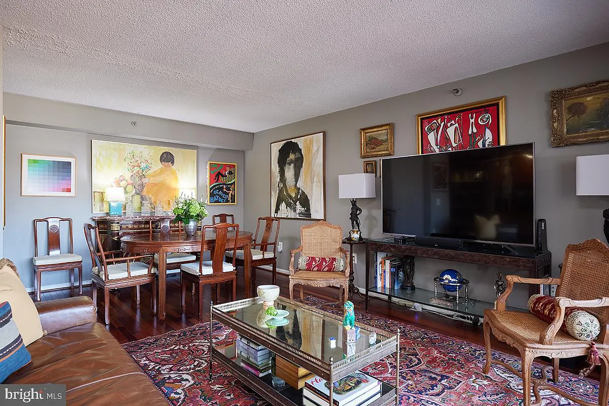 2311 M St NW #7O6 photo 1