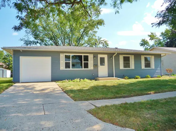 1418 9th Ave, Belvidere, IL 61008