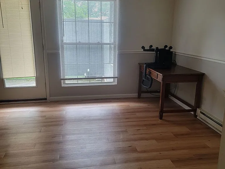 University Park Apartments near Cornell University — Photo 233
