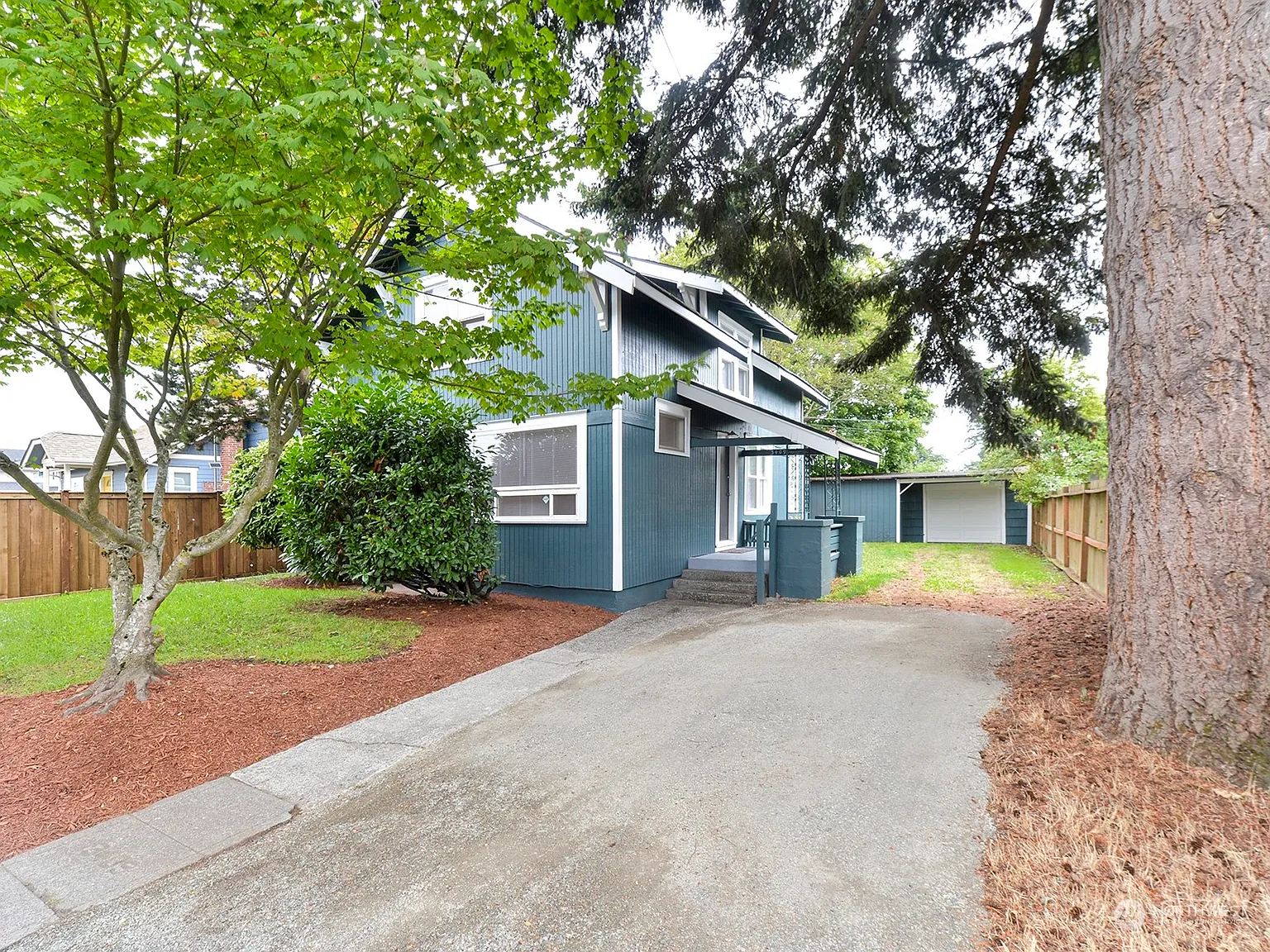 3409 S K Street photo 1