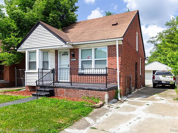 2nd image of 9037 Longacre St