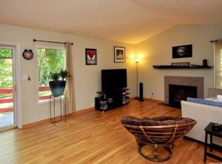 140 Loblolly Ln, Chapel Hill, NC 27516