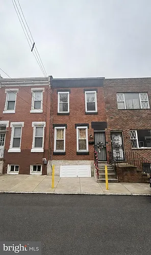 1228 W Firth St Photo 1