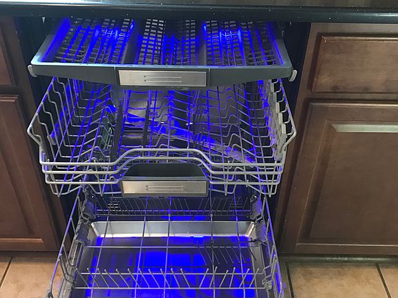 Three-level dishwasher