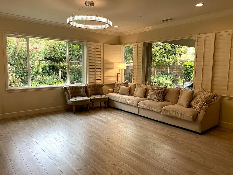 3159 E Phillips Ct — Photo 9