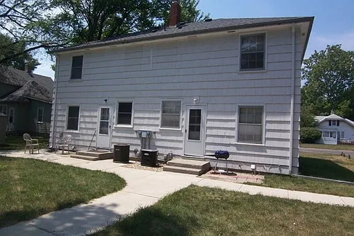 912 Grand Ave — Photo 12