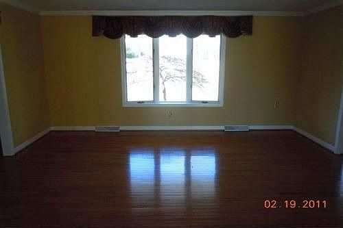 4th image of 253 Bush Dr