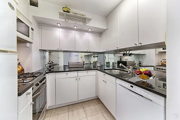 Sold by Halstead Real Estate | media 5