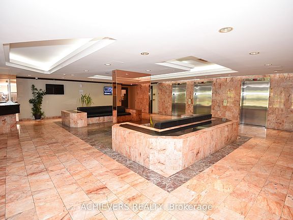 4th image of 1 Rowntree Rd Unit 914