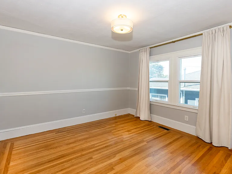 2921 Rawson St — Photo 24
