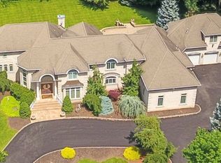 25 Reynolds Dr, Watchung, NJ 07069