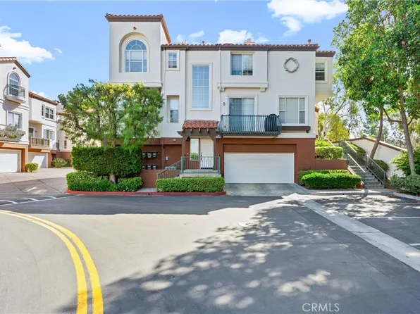 2995 Player Ln, Tustin, CA 92782