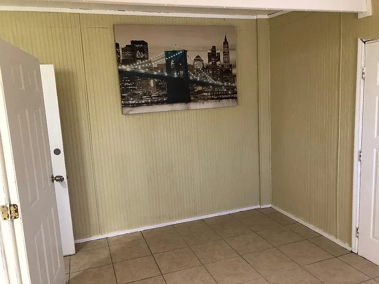 29156 Crawford Ave — Photo 10