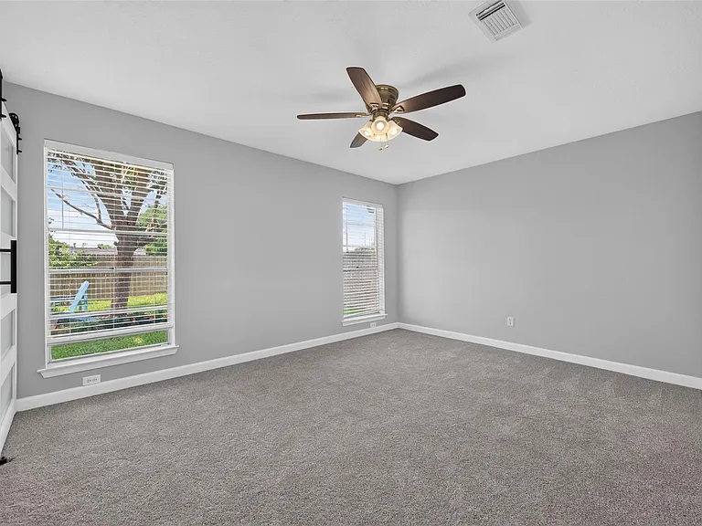 2450 Long Reach Dr — Photo 10
