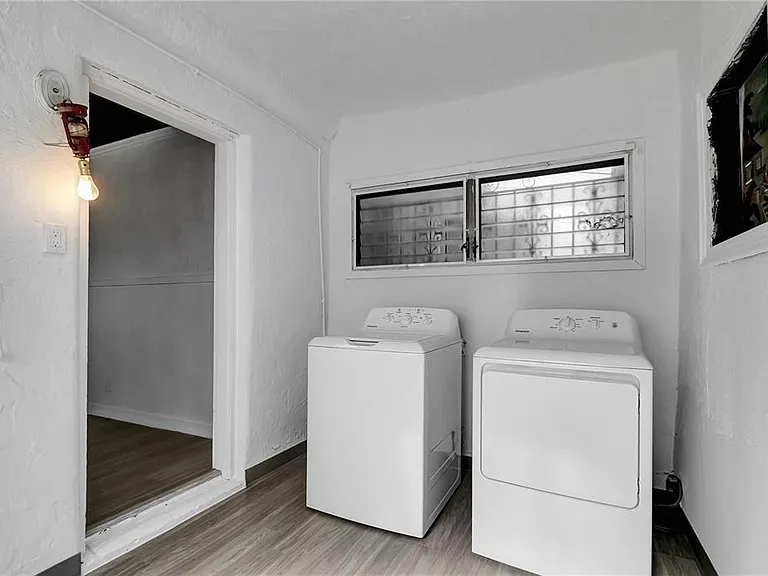 2701 N Fremont Ave — Photo 18