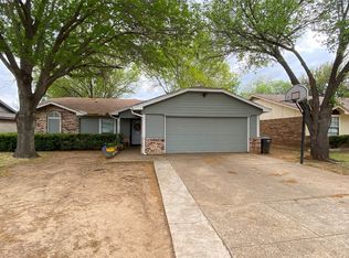 1805 Wurzburg Dr, Fort Worth, TX 76134