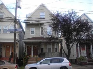 15 W 29th St #2, Bayonne, NJ 07002