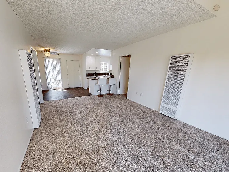 Maddox Appartments — Photo 25
