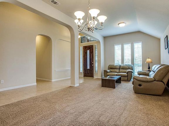 5th image of 7772 Ivanhoe Dr