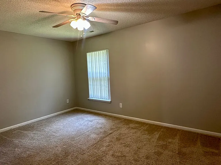 5091 Ballantine Dr — Photo 21