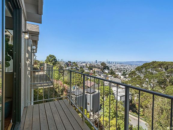 4th image of 1927 Diamond St APT 5