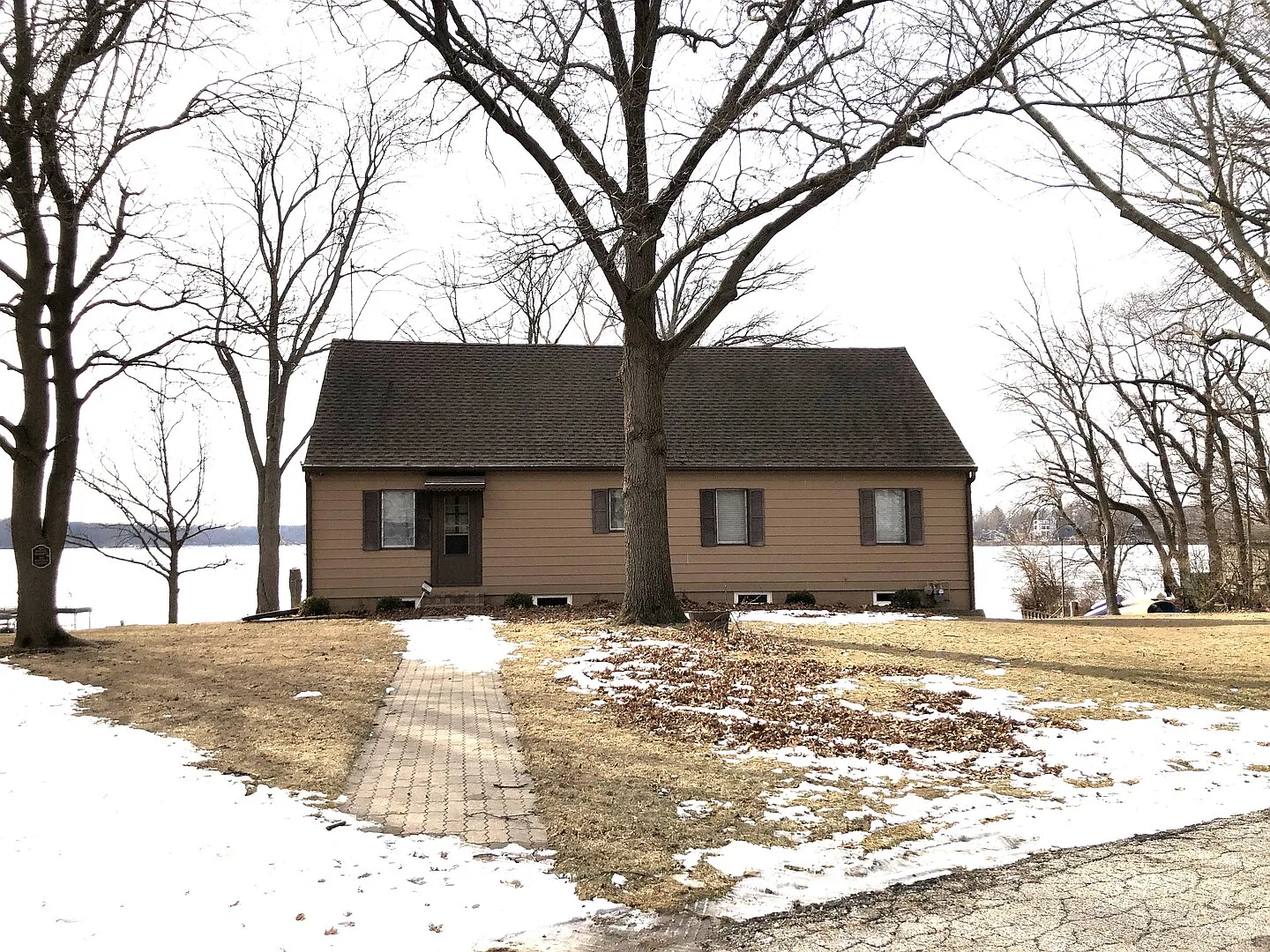18269 Hiawatha Ct photo 1