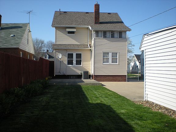 2nd image of 13821 Clifford Ave