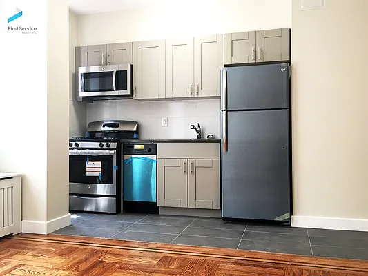 Rented by FirstService Realty (legacy) | media 9